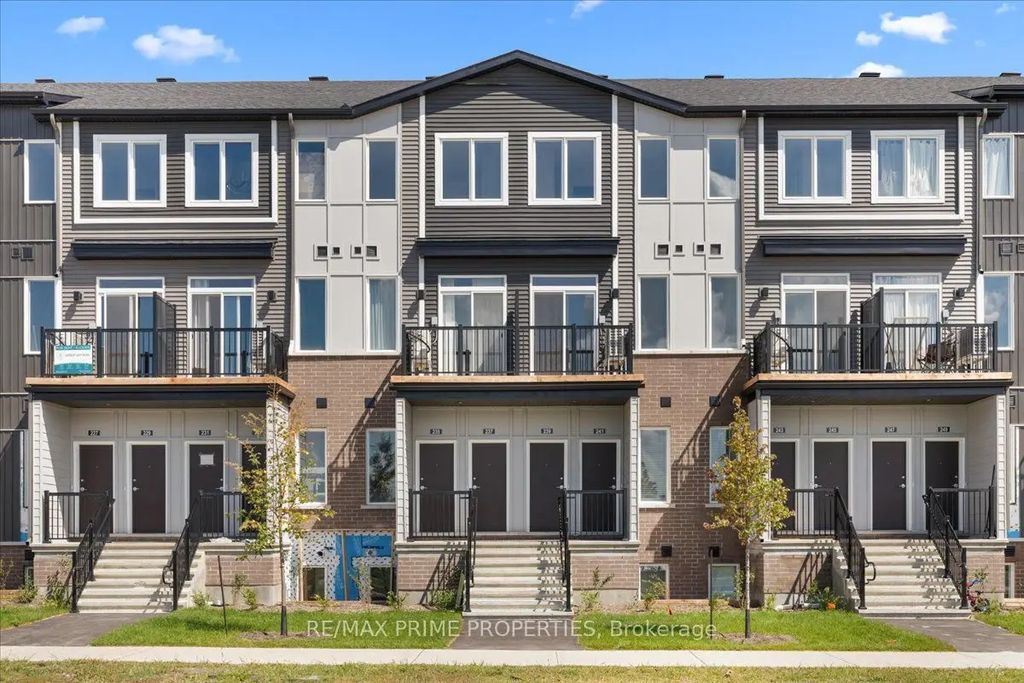 239 Lamarche Avenue, Orleans - Convent Glen and Area