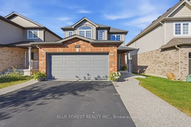 2645 Asima Drive, London South