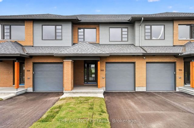 386 Walden Drive, Kanata