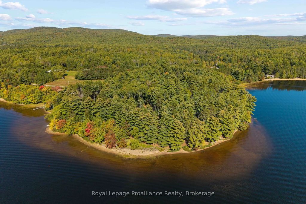 18 Swan Lane, Madawaska Valley