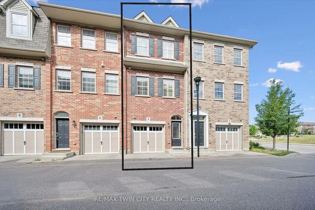 4 Cheltenham Mews, Kitchener