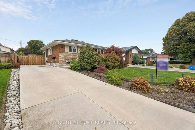 25 Swallow Crescent, Hamilton