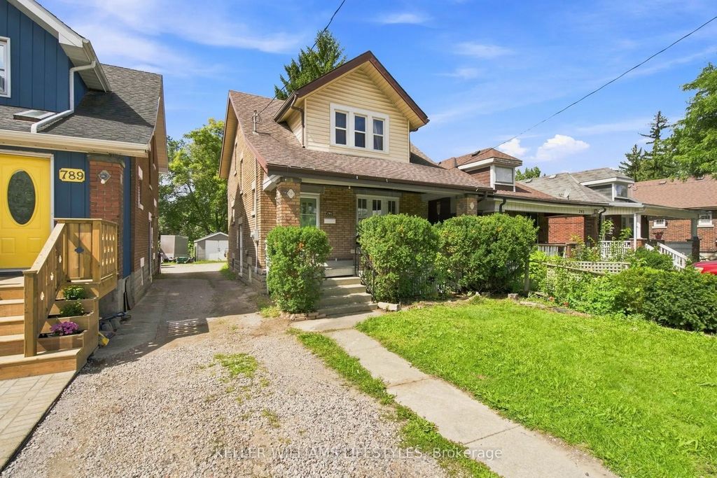 791 Quebec Street, London East