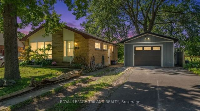 93 Manitoulin Drive, London East