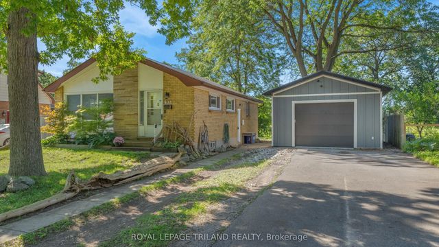 93 Manitoulin Drive, London East