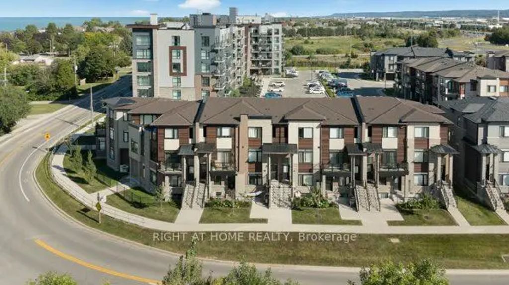 590 North Service Road 5, Hamilton