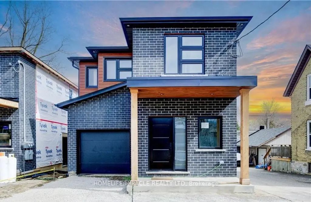 160 Weber Street W Upper, Kitchener