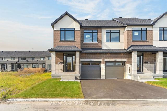 595 Arbia Ridge, Kanata