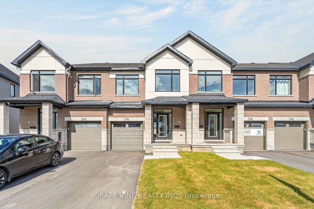 738 Caminar Terrace, Kanata