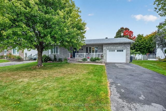 2762 Julie Street, Clarence-Rockland