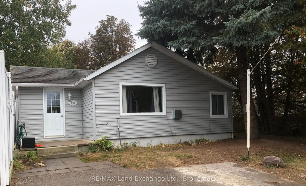188 Broadway Street, Kincardine