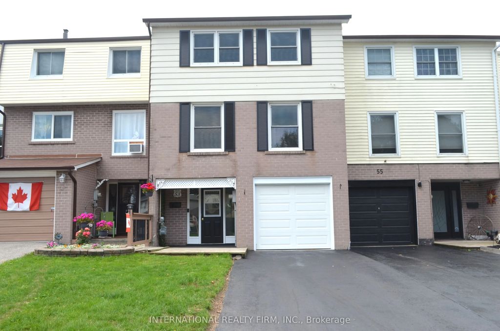 53 Peacock Boulevard, Port Hope