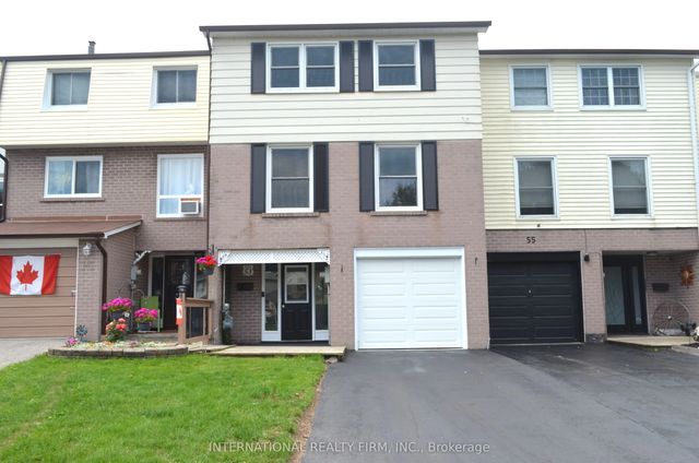 53 Peacock Boulevard, Port Hope