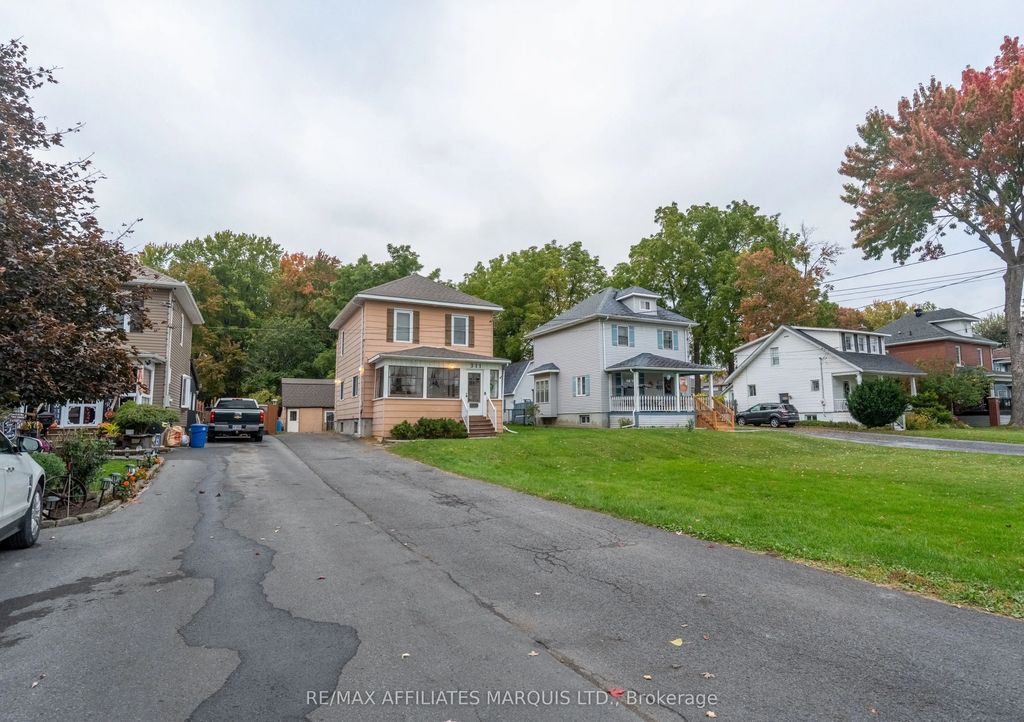 311 Fourth Street W, Cornwall