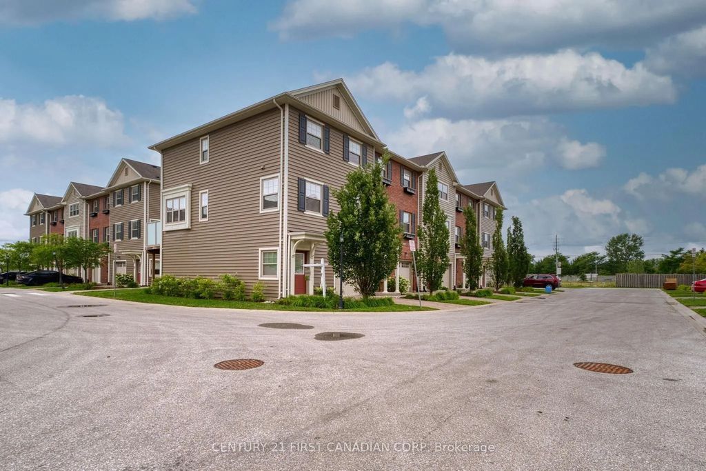 1040 Coronation Drive 71, London North