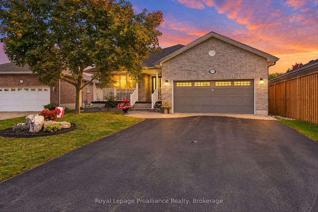 2979 Jennifer Drive, Peterborough