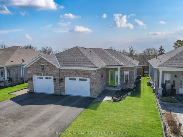 1041 Meadowood Street, Fort Erie