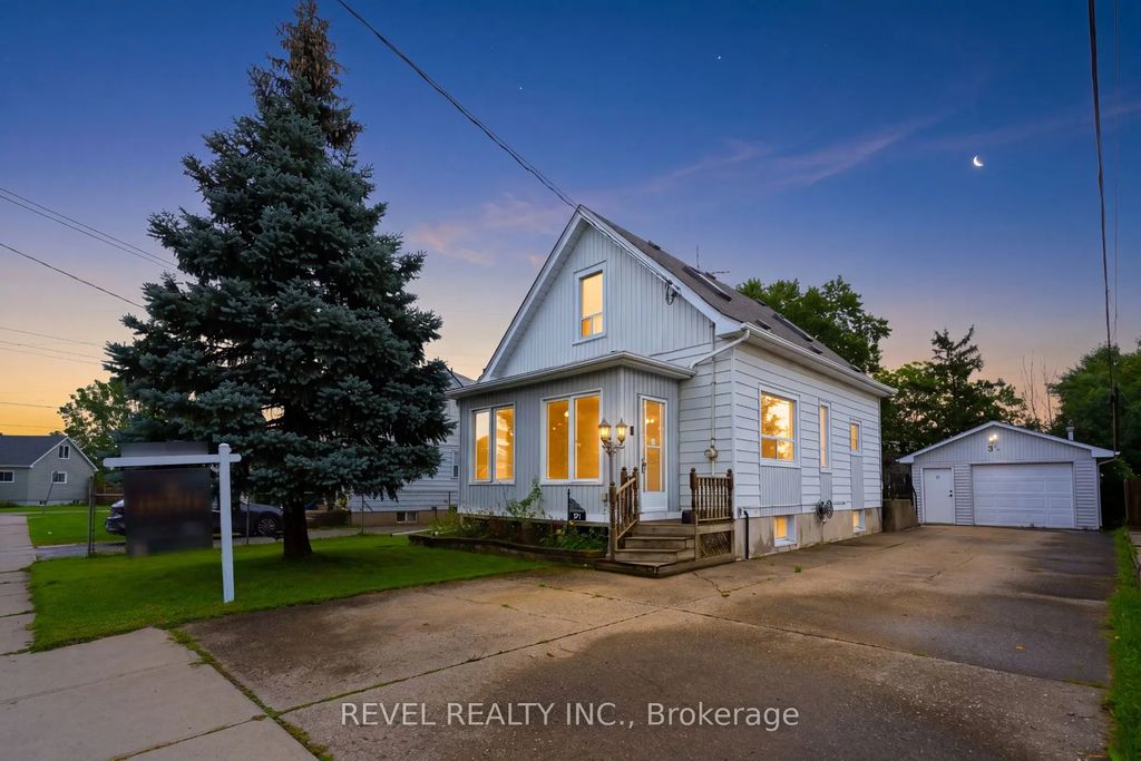 3 1/2 Dundonald Street, St. Catharines