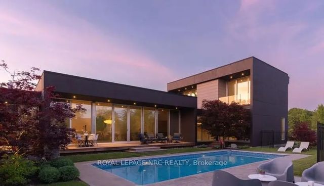 2705 Maple Street, Pelham