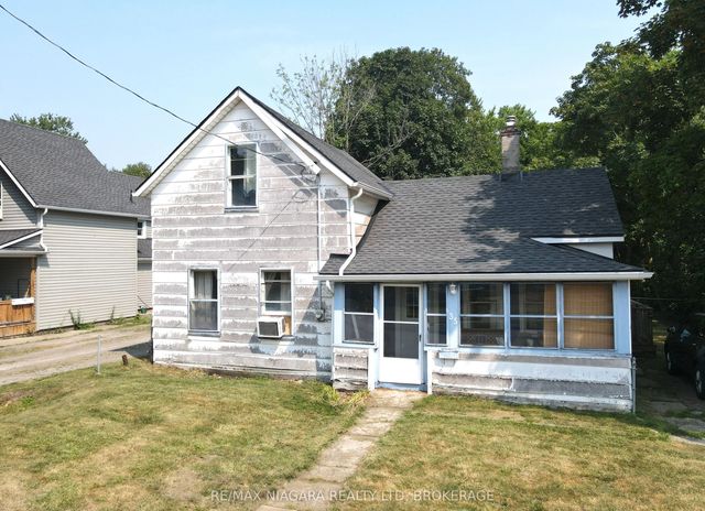 35 Forsythe Street, Fort Erie