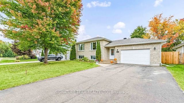 31 Cockcroft Crescent, Deep River