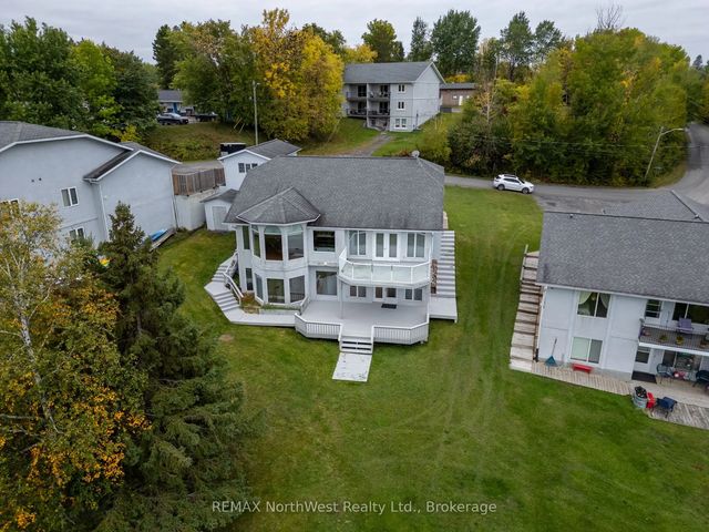 336-336 1/2 Second Avenue East Avenue S 336 1/2, Kenora