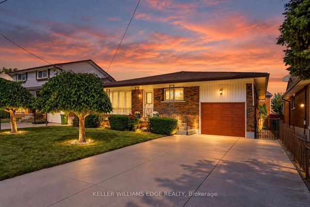 261 Carla Avenue, Hamilton
