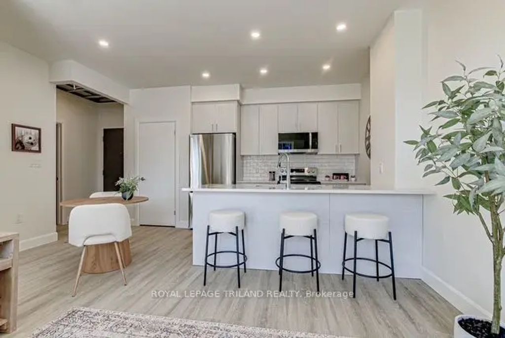 75 Walnut Street 307, St. Thomas