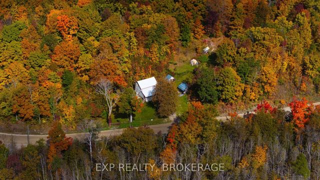 1256 Elm Tree Road, Frontenac