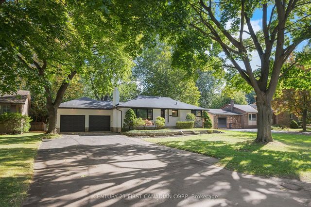 1492 North Vernon Avenue, London North