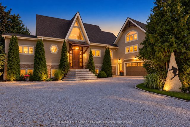 147 Lakeshore Road E, Blue Mountains