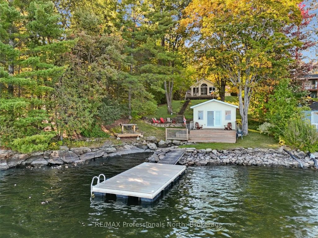 1035 Harvest Moon Lane, Algonquin Highlands