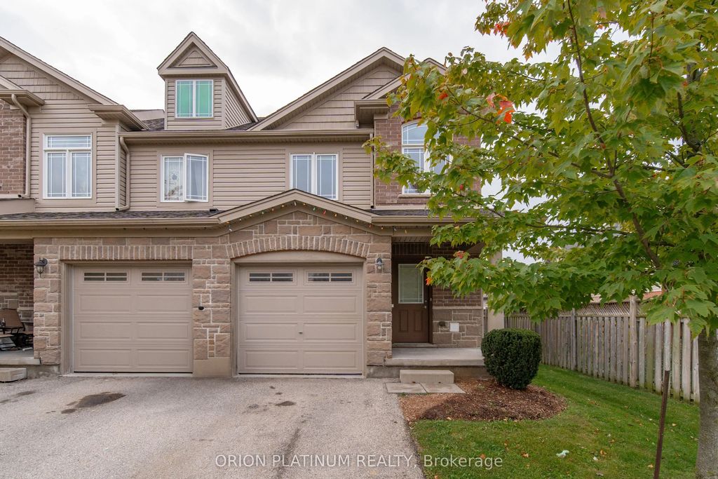 15 Kingsbury Square, Guelph
