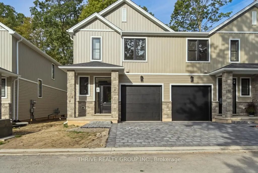 279 Hill Street 13, Central Elgin