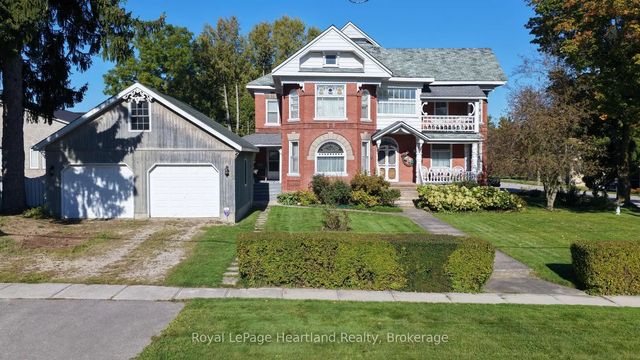 62 Orange Street S, Central Huron