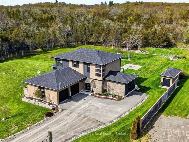 108 Foster Road, Prince Edward County