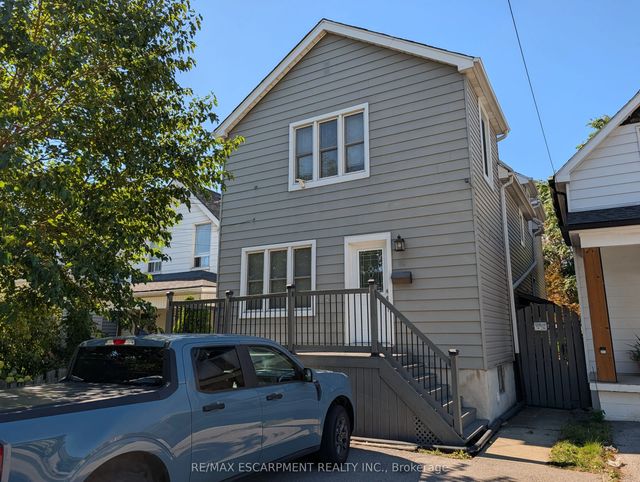 12 East 24th Street Upper, Hamilton