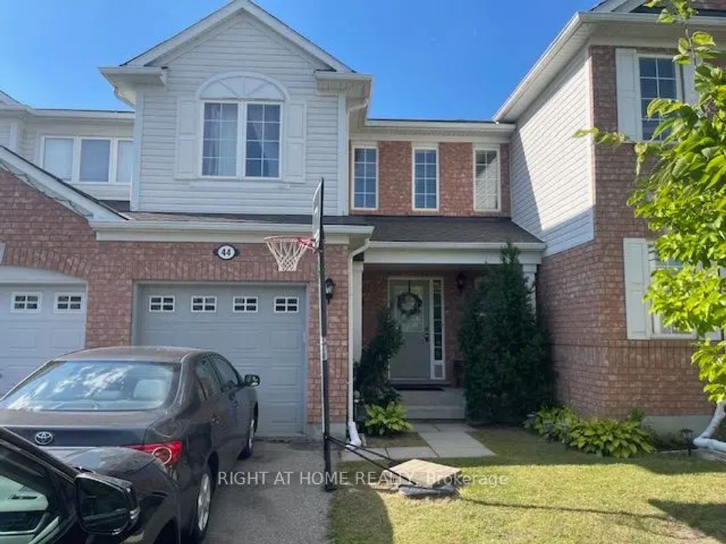 44 Senior Crescent, Cambridge