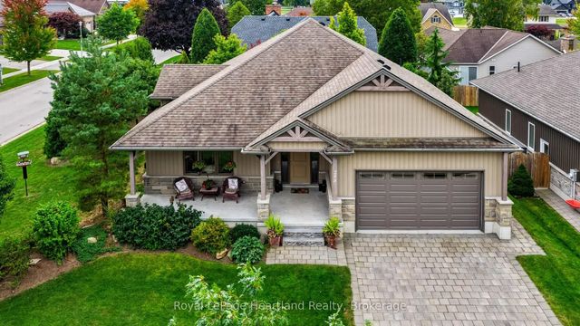 285 Darling Boulevard, South Huron