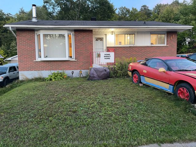 85 Mississauga Avenue, Elliot Lake