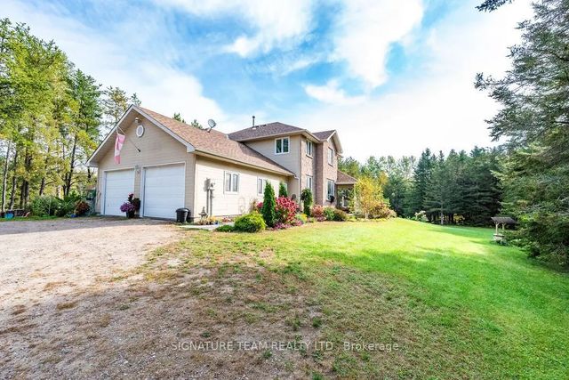 368 Dombroskie Road, Whitewater Region