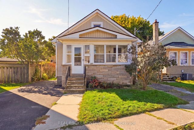 132 Grass Avenue, St. Catharines