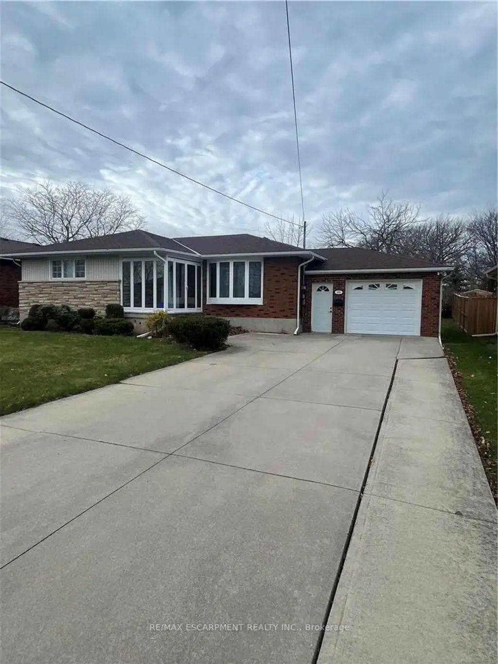 23 Woodsview Avenue W, Grimsby