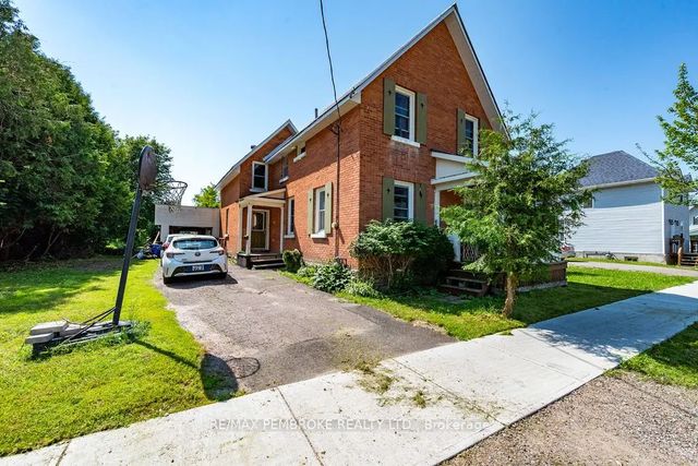 459 Somerset Street, Pembroke