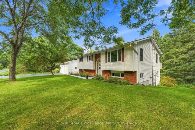 1528 Pinewood School Road, Brighton
