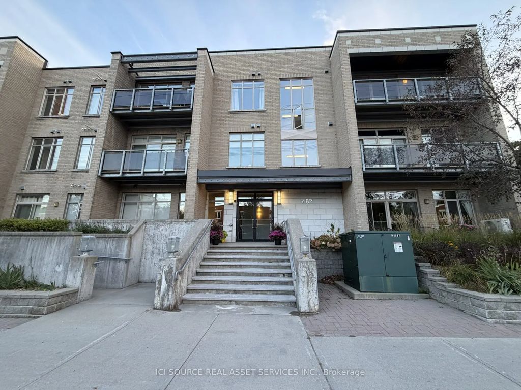 682 Churchill Avenue N 301, Carlingwood - Westboro and Area