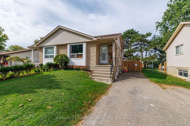 7 Mcnicholl Circle, St. Catharines