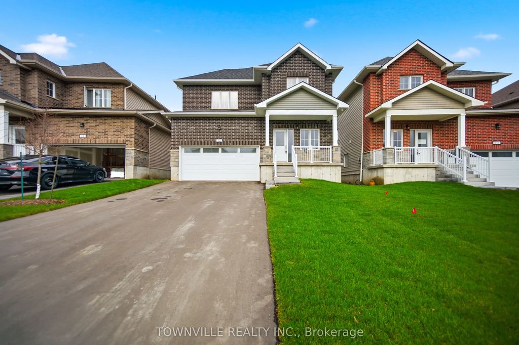 12 Bradden Crescent, Belleville