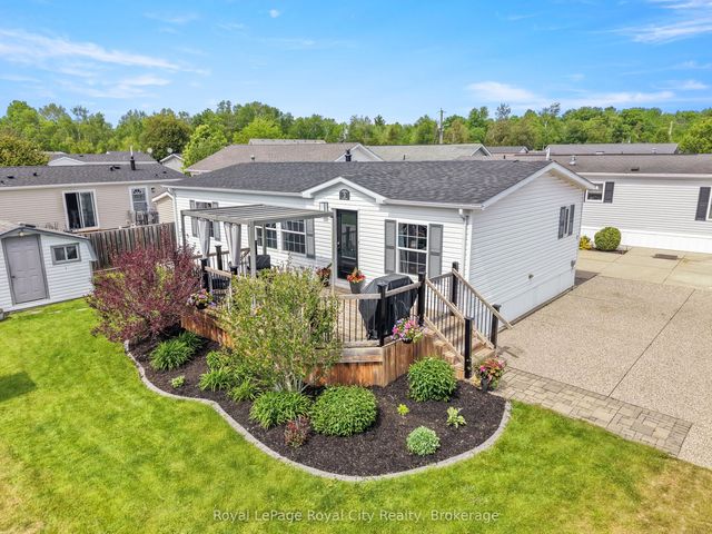2 Pavilion Road, Puslinch