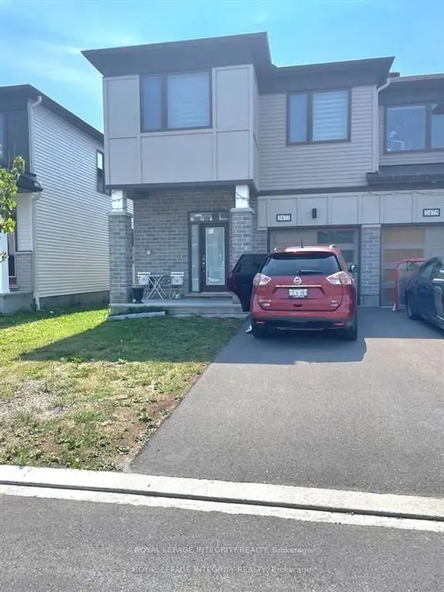 2477 Watercolours Way, Barrhaven
